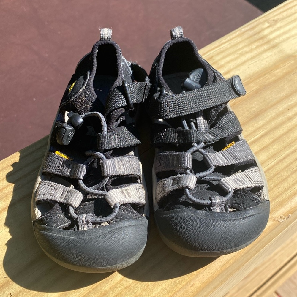 Like New Keens